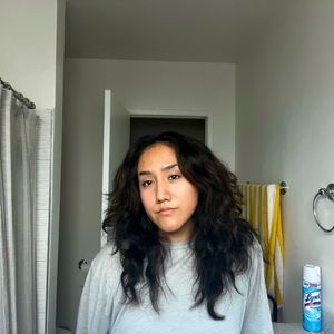 Meet your Posher, Amaris